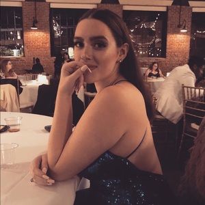 Meet your Posher, Elizabeth